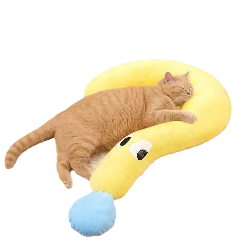 cat-pillow-yellow-905-940-1