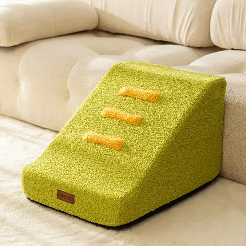 pet-stair-green-922-1548-1