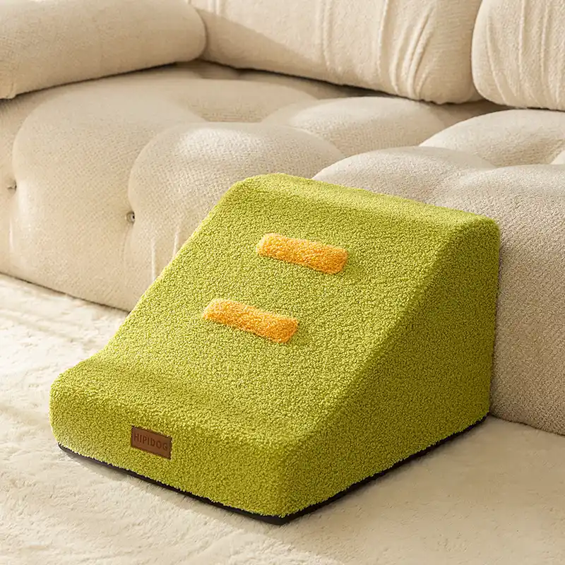 pet-stair-green-922-1548-2