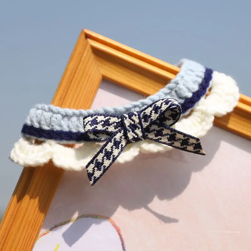 Knitted-pet-collars-blue-1