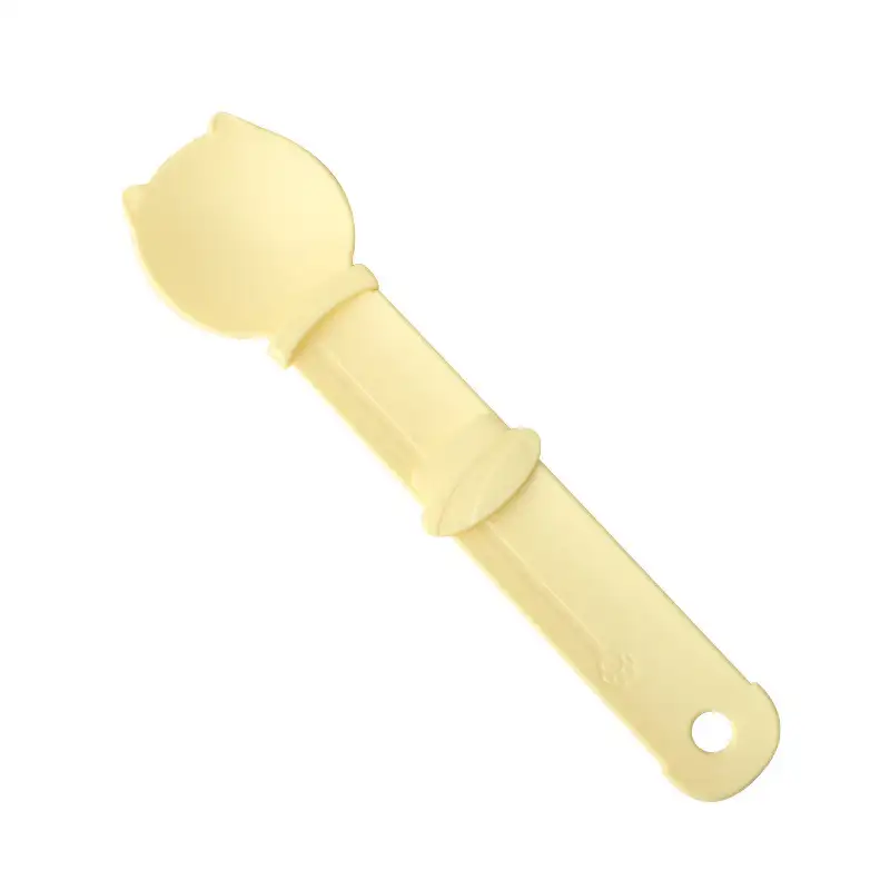 cat-food-spoon-yellow-912-1550-2