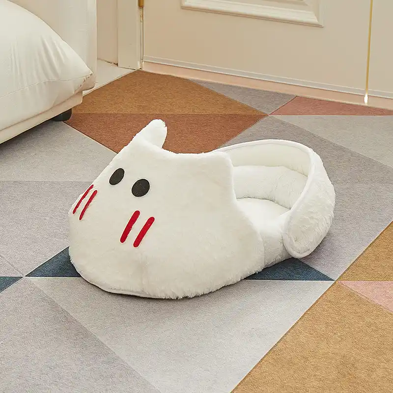 cat-bed-white-922-935-1