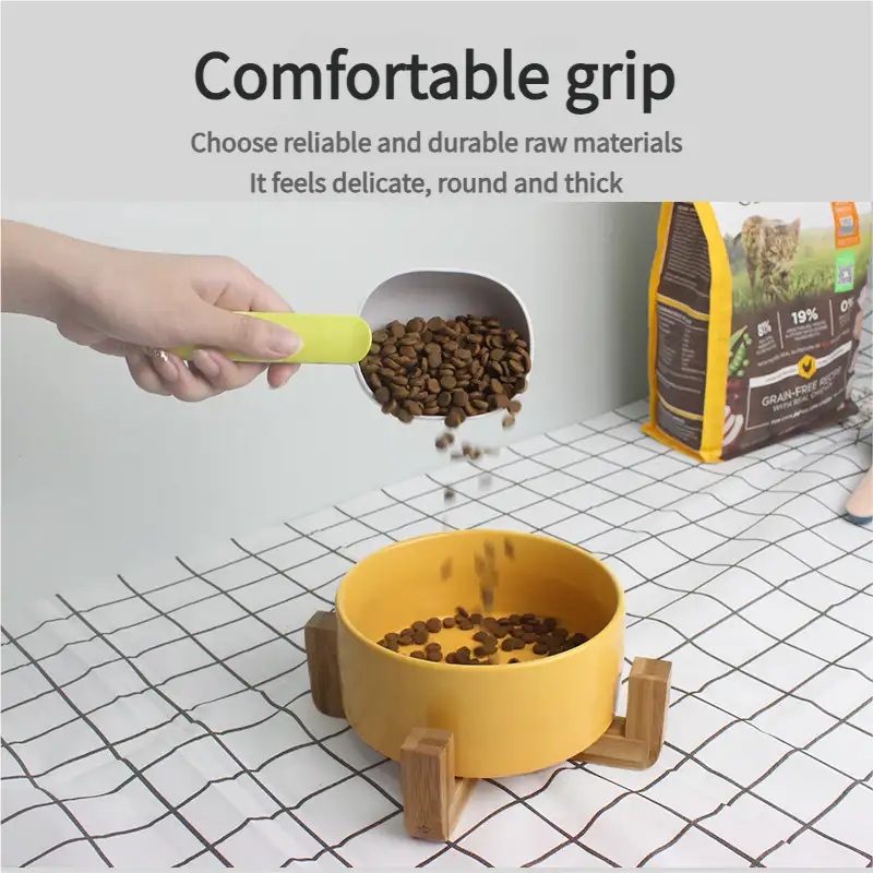 dog-food-spoon-908-1031-2