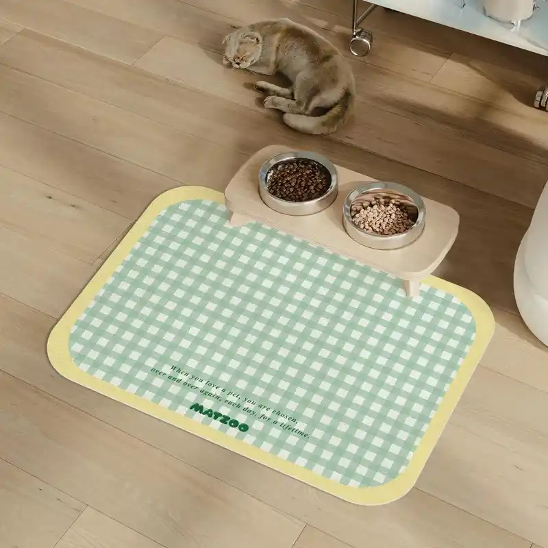 pet-placemat-green-923-1545-1