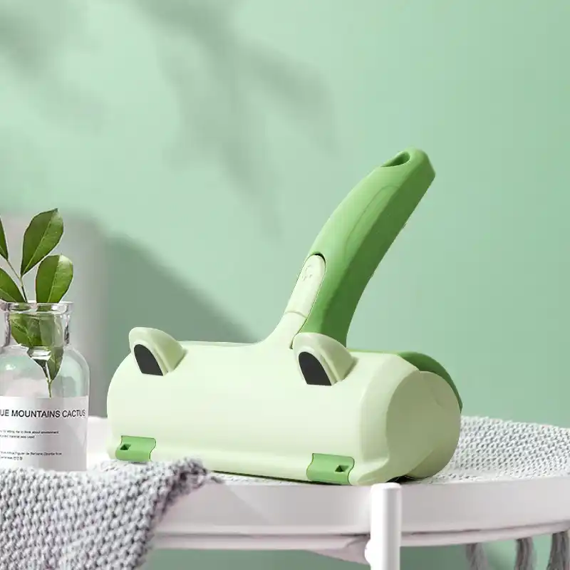 pet-brush-green-929-1806-1